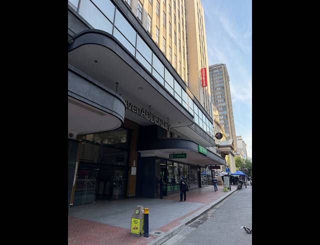 1,423M² BUILDING TO LET IN CAPE TOWN CITY CENTRE